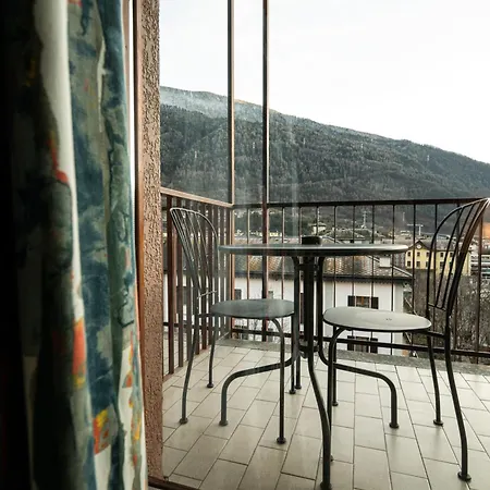 Bernina Express Eco Rooms&breakfast Guest house
