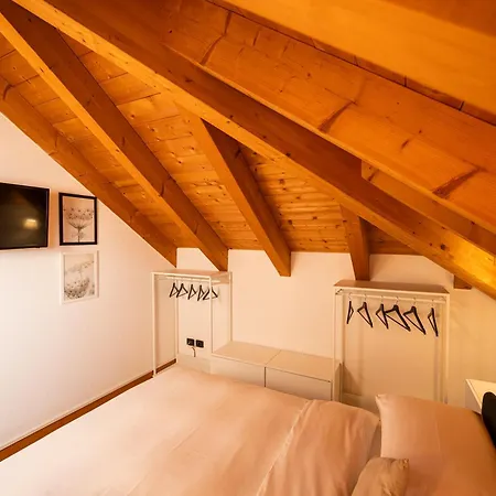Bernina Express Eco Rooms&breakfast 3* Tirano